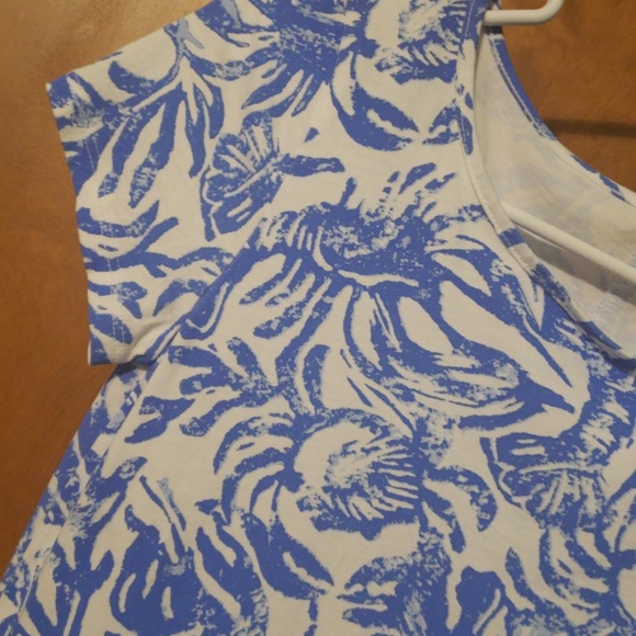 Lilly Pulitzer short sleeve marlowe - Picture 4 of 7